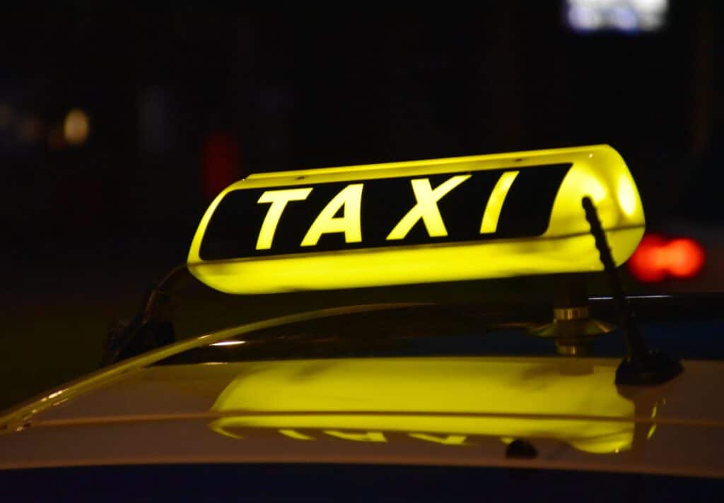 Get around on Corfu by taxi, taxi services Corfu Island Pass